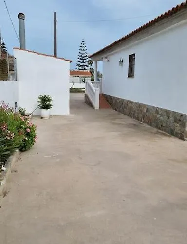 Maruna Villa *